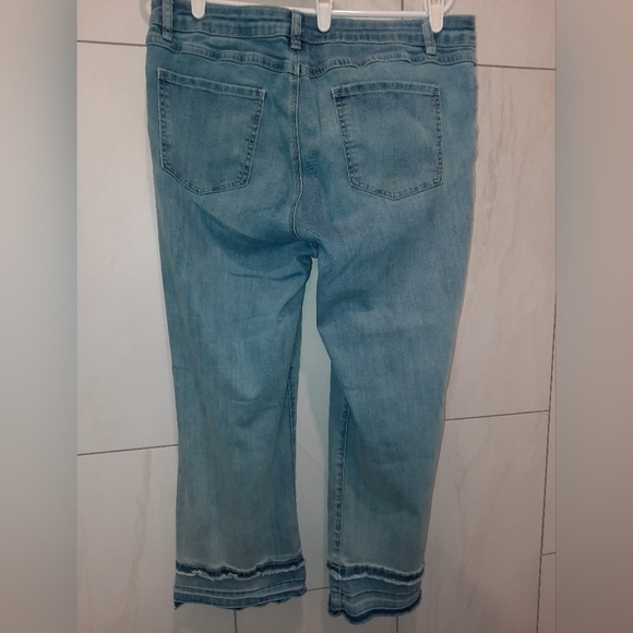 FDJ Olivia distressed pencil crop jeans size 16 excellent used condition - Picture 4 of 11